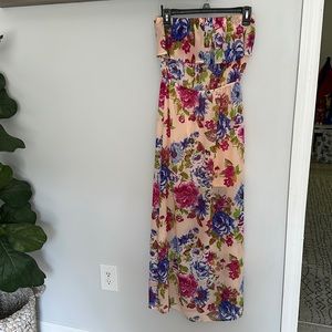 Forever21 Floral Maxi Dress. Size Small.